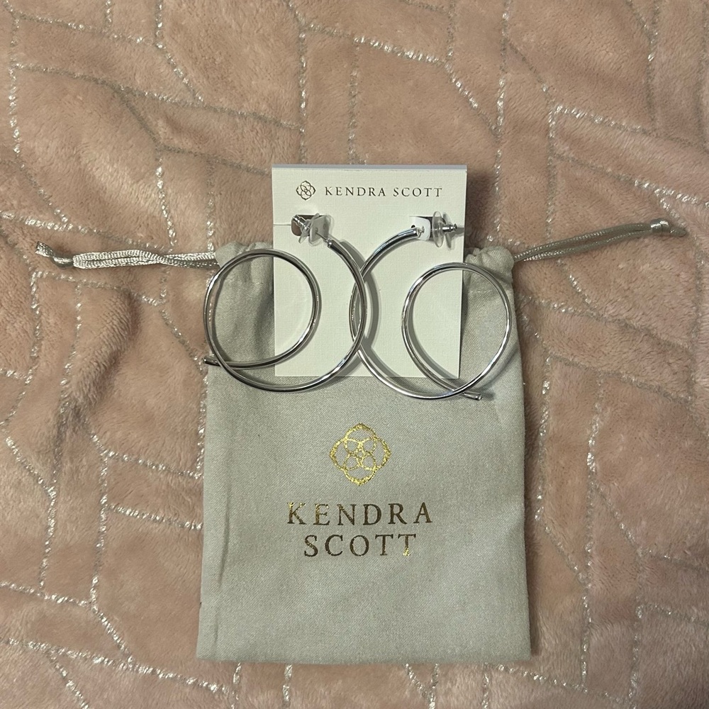 Kendra Scott Classic Silver Hoop Earrings